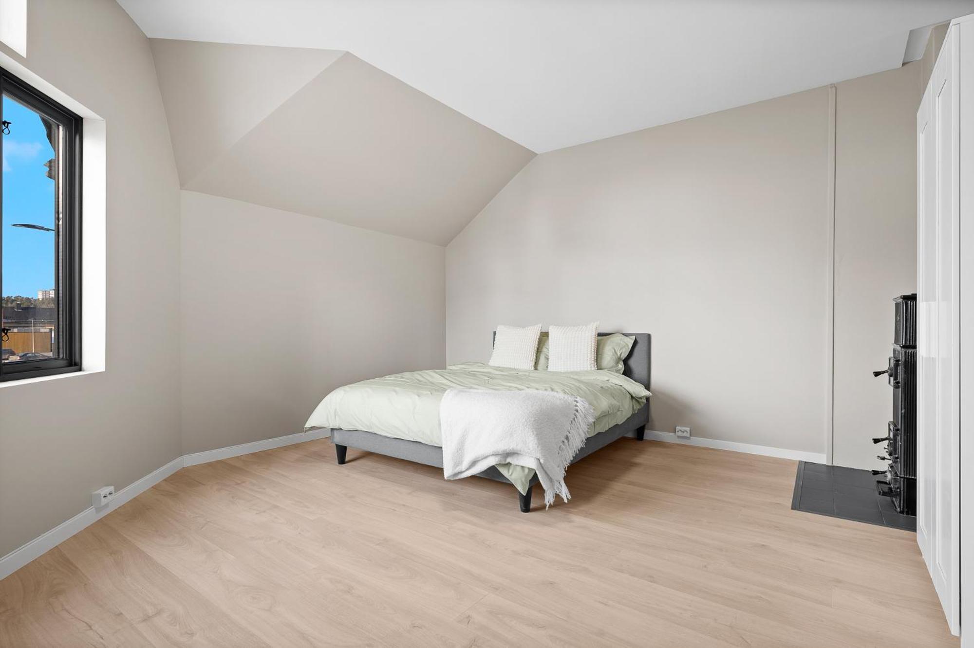 Four-bedroom In The Heart Of The - P *